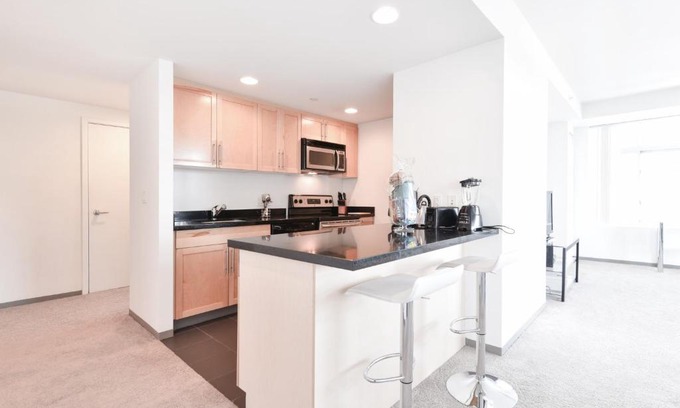 East Cambridge Wohnung | Bluebird Suites near MIT