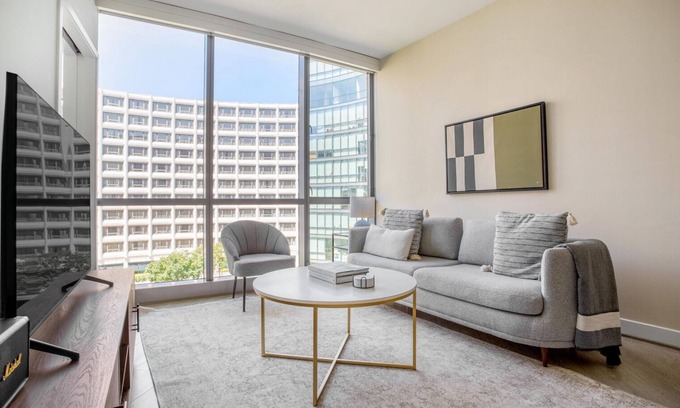 Dupont Circle Wohnung | Blueground | Adams Morgan, rooftop, nr Dupont Circle