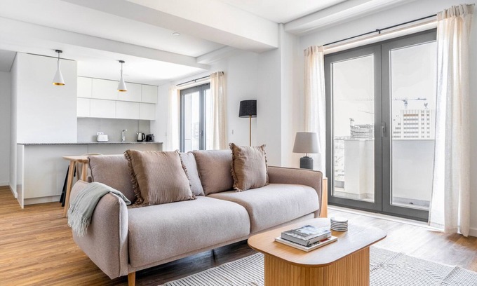 Casal da Ladeira Wohnung | Blueground | Alvalade, balcony, nr Campo Pequeno