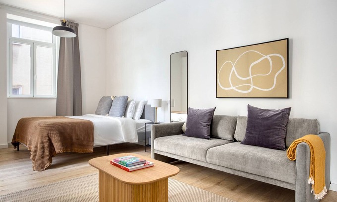 Benfica Wohnung | Blueground | Benfica, furnished, full kitchen