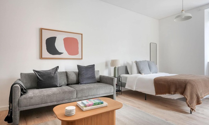 Benfica Wohnung | Blueground | Benfica, furnished, full kitchen