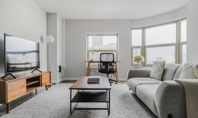 Rush and Division Wohnung | Blueground | Gold Coast, BBQ & gym, nr Hancock