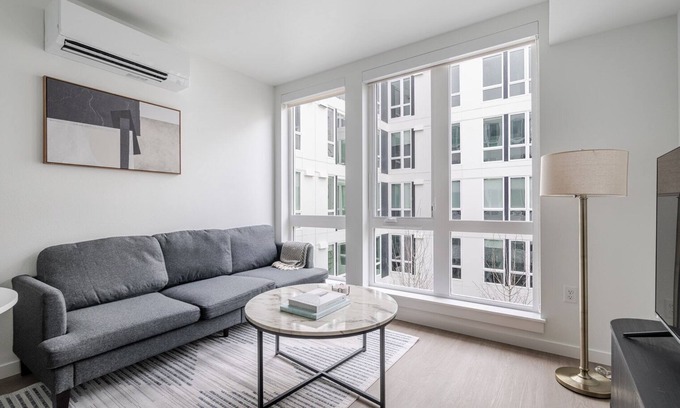Redmond Wohnung | Blueground | Redmond, pool & AC, nr park