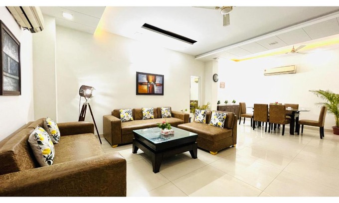 Greater Kailash Wohnung | BluO 2BHK - Greater Kailash Lift Balcony Parking