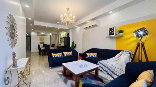 Greater Kailash Wohnung | BluO 3BHK - M Block Mkt-Balcony, Lift, Parking
