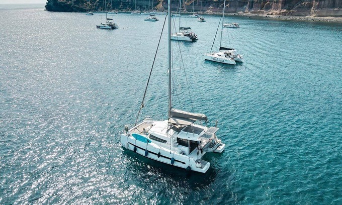 Vlychada Bootsverleih | Boot 'Katamaran B-happy Bali' mit Meerblick und Klimaanlage