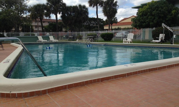 Boca Raton Hotel | Boca Inn