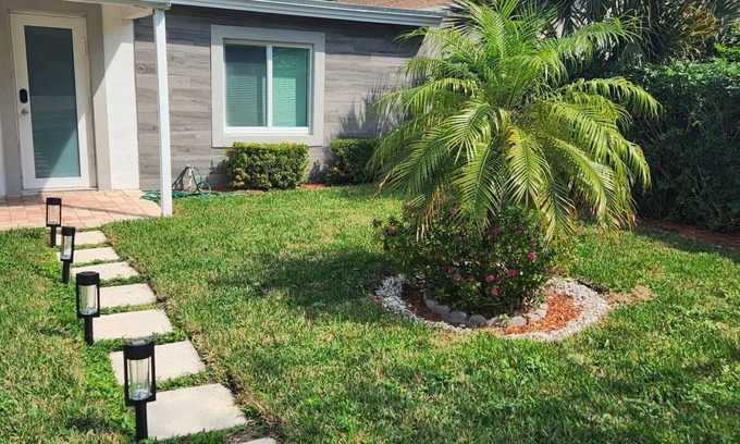 Boca Raton Haus | Boca Jewels with Heated Jacuzzi