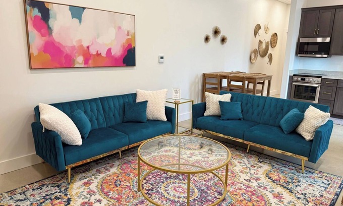 Pilot Mountain Wohnung | Boho Bliss is a 1BR retreat in Mount Pilot Hideaways in Downtown Pilot Mountain
