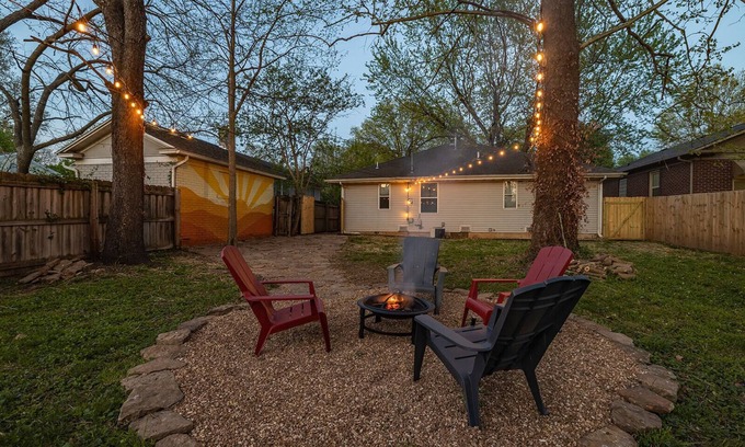 Rountree Haus | Boho BnB ~ Walk to Cherry/Pickwick & MSU