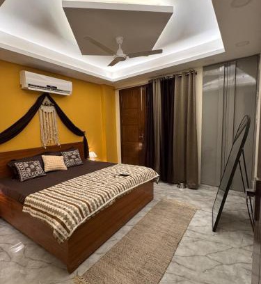Sainik Farm Wohnung | Boho Vibes Spacious Private Cozy space in Delhi