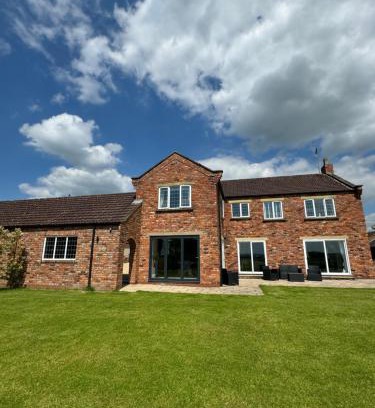 Pickering Haus | Boundary Farm