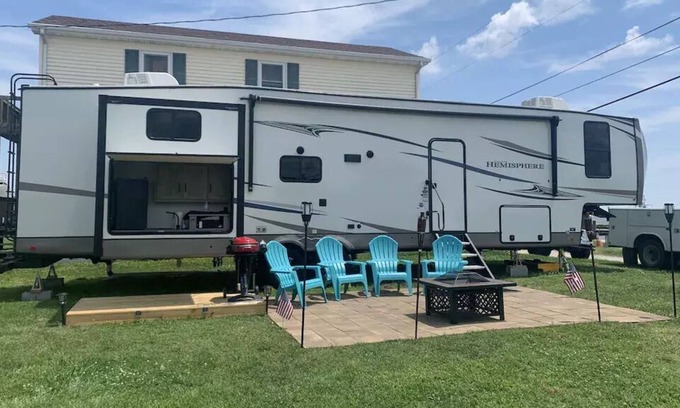 Bowers Beach Haus | Bowers Beach - Private Beach/Fishing Paradise