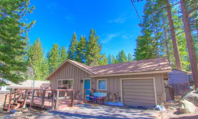 Lower Kingsbury Kabine | Bowers Mansion by Lake Tahoe Accommodations