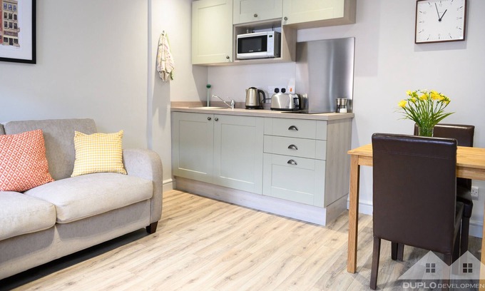 Markham Moor Hütte | Bradford Apartment - a 1 bedroom apartment that sleeps 2 - 4 guests