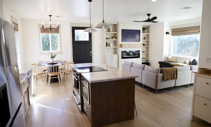 Gilburr Estates Haus | Brand New Charming Retreat