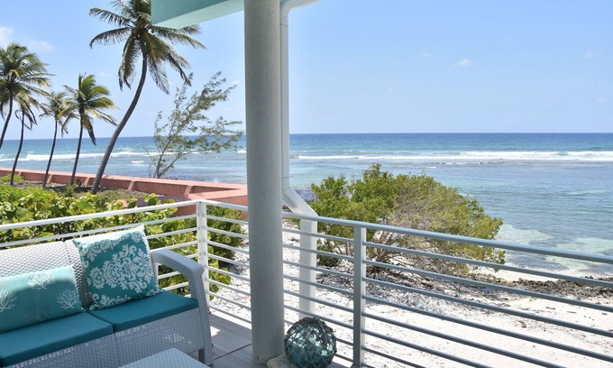 Bodden Town Haus | Breakers View Beach house perfect place to relax, unwind, sun, swim, snorkel