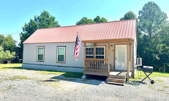 Tie Plant Kabine | Bream Shack-2 bedroom cabin with spacious parking