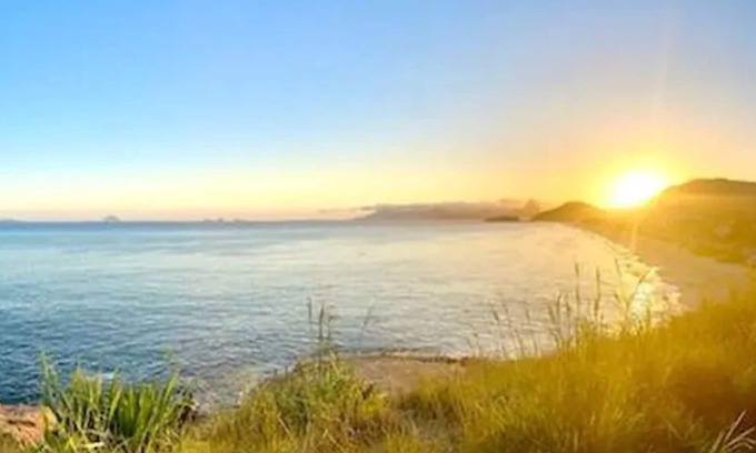 Piratininga Haus | Breathtaking View of the entire beach and Lagoa De Piratininga!