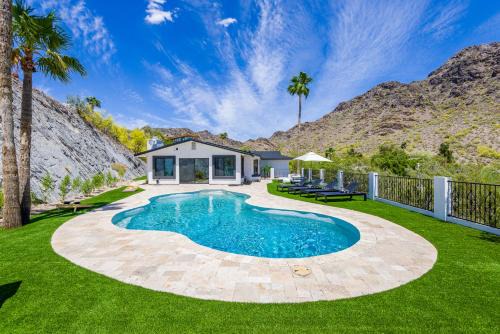 Biltmore Highlands Haus | Breezy 3BR - Private Pool, Chefs Kitchen and More