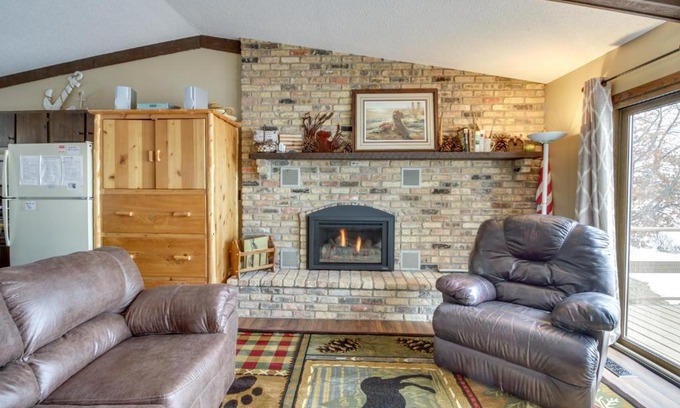 Breezy Point Haus | Breezy Point House with Dock on Pelican Lake!