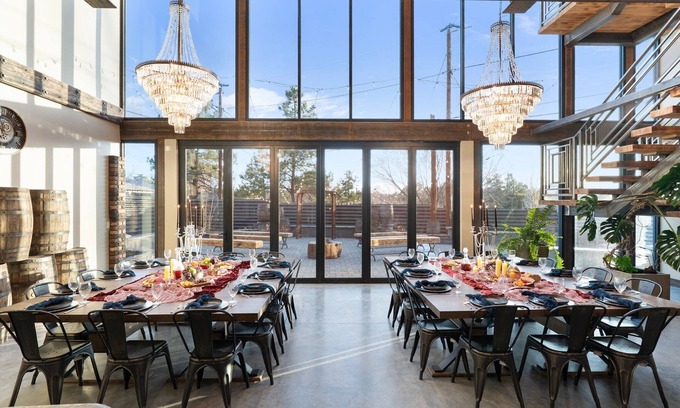 Flagstaff Haus | "Brick & Beam Conservatory" Downtown Station