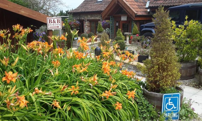 Barrow Gurney Haus | Bridge Farm Guesthouse rooms