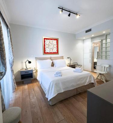 Nea Smirni Wohnung | Bright Gem in Vibrant Popular Neighborhood