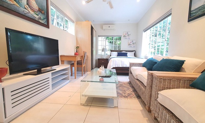 Greater Johannesburg Metropolitan Area Haus | Bright & Secure Unit In The Heart Of Sandton