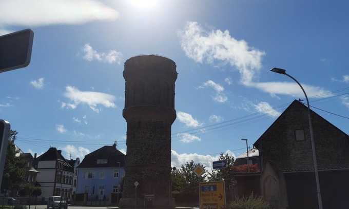 Munstermaifeld Eigentumswohnung | Helle, großzügige Ferienwohnung im Kern von Münstermaifeld