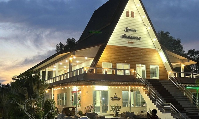 Huai Nam Khao Hotel | Brown Andaman Krabi