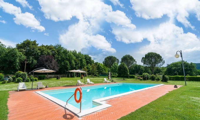 Bucine Wohnung | Landhaus mit Pool und Hof