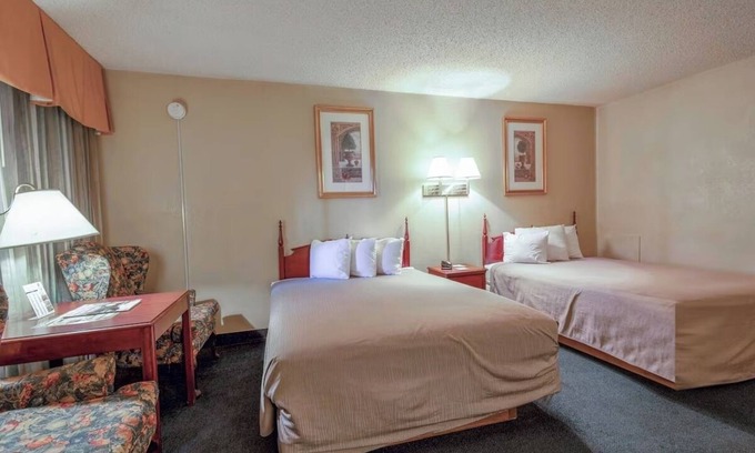 Allison Hotel | Budget-Friendly Room w/Tea & Coffee Maker Near Historic Route 66 Attractions