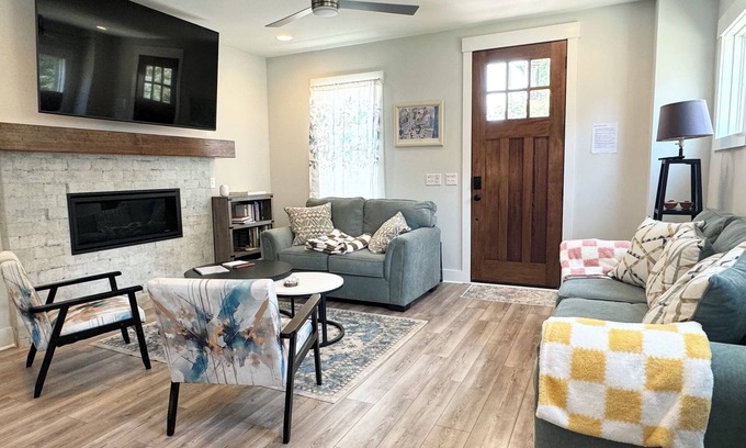 Apex Haus | Built in 2024: 2100SF, 4-BR, 4-full-BA pet-friendly house in marvelous Apex