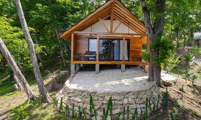 Playa Naranjo Haus | Bungalow description