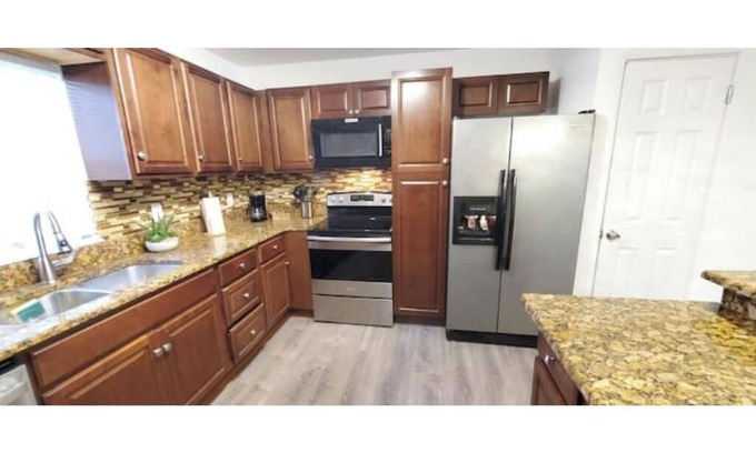 Lawsona - Fern Creek Haus | Bungalow DT by Lake Eola & KIA center Sleeps 12