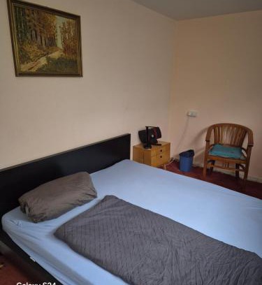 Eschborn Wohnung | Bungalow Souterrain, eigener Eingang