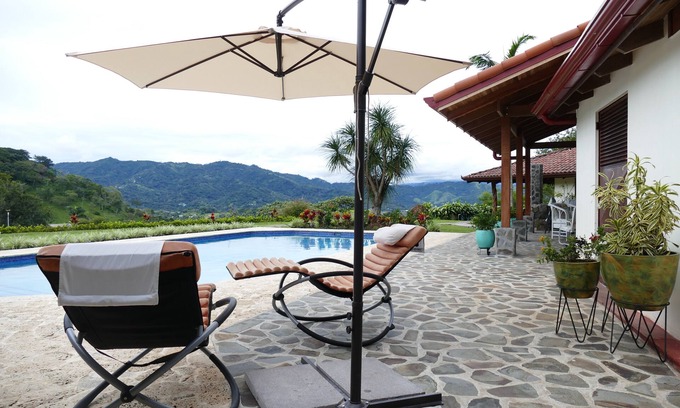 Garabito Haus | BUNGALOWS SANLAZ