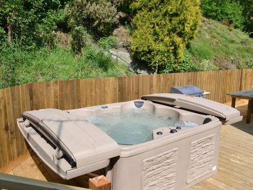 Craven Arms Haus | Burrills View
