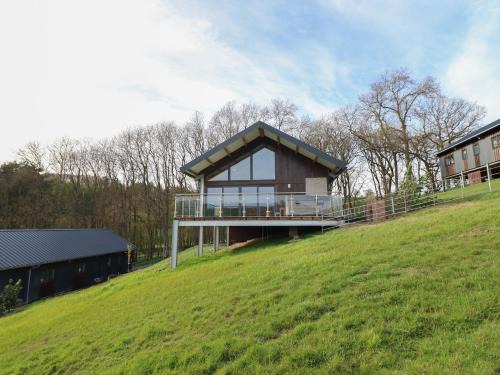 Kingswood Haus | Bwncath