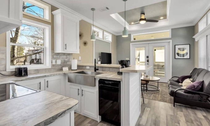 Owens Cross Roads Haus | Byrd 7 Nesting Nook