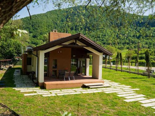 Toplita Haus | Căsuța de lângă moara