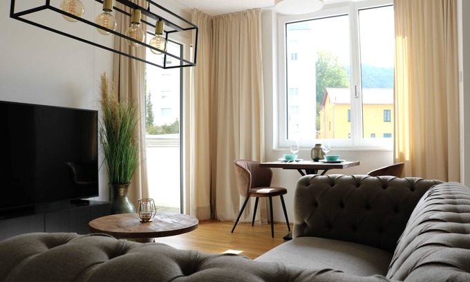 Gmunden Wohnung | C.h.e.s.t.e.r. G.a.r.d.e.n. | BBQ | Pets