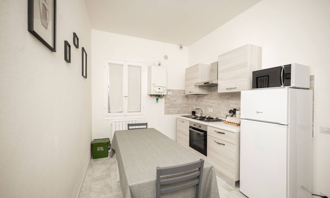 Mirandola Wohnung | Ca' Pico Netflix, Wi-fi & Parking, Mirandola, IT