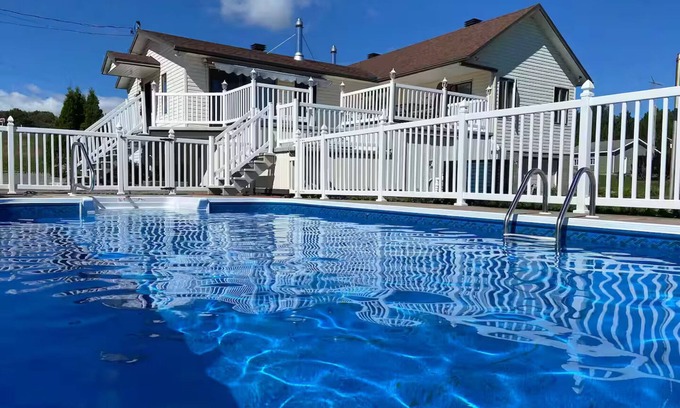 St-Francois-de-l'Ile-d'Orleans Haus | Head to Île d'Orléans