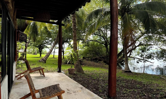 Huay-Pix Hütte | Cabaña entre árboles y lago, cerca de casinos y Zona Libre de Belice 3