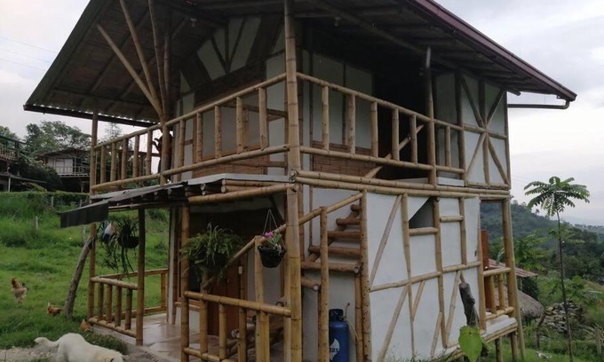 Anolaima Haus | Cabaña independiente en Granja Agroecologica