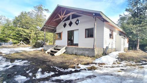 Curacautin Haus | Cabaña nieve, tinaja y vista al volcan