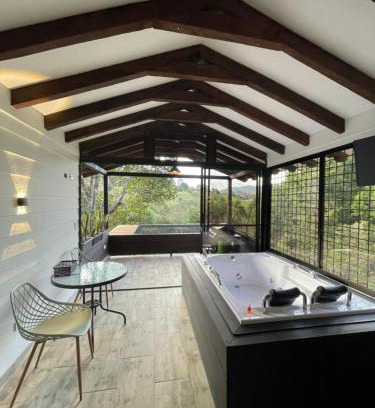 Guarne Villa | Cabañas Tahamí con jacuzzi cerca al Aeropuerto