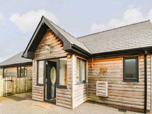 Rhayader Haus | Caban Dulas